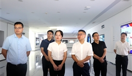 攀枝花市西區(qū)區(qū)委副書記、代理區(qū)長尚滟佳一行到德勝釩鈦調(diào)研交流